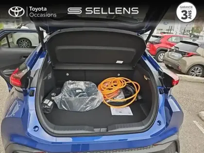 Photo 9 Toyota C-HR  2.0 Hybride Rechargeable 225ch Graphic MY26