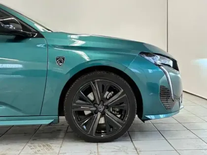 Photo 7 Peugeot 308  SW 1.2 PureTech 130ch S&S GT EAT8