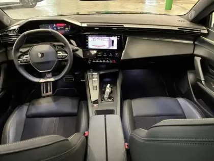 Photo 13 Peugeot 308  SW 1.2 PureTech 130ch S&S GT EAT8