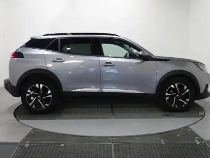 Photo 7 Peugeot 2008  1.5 BlueHDi 110ch S&S Allure