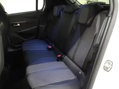 Photo 7 Peugeot 208  e- 136ch GT