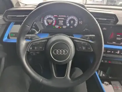 Photo 13 Audi A3  Berline 35 TFSI 150ch Mild Hybrid S line S tronic 7