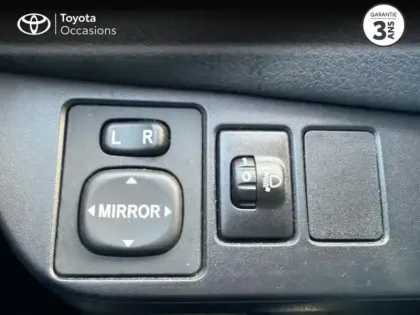 Photo 9 Toyota Yaris  70 VVT-i Design 5p RC18