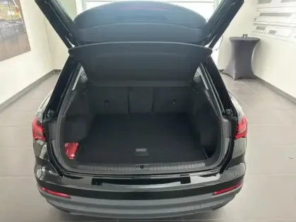 Photo 11 Audi Q3  35 TDI 150ch Design S tronic 7