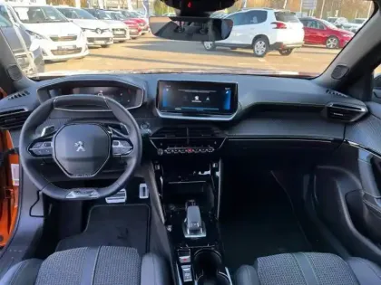 Photo 8 Peugeot 2008  1.2 PureTech 130ch S&S GT EAT8