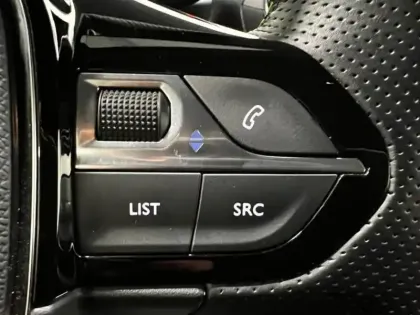 Photo 13 Peugeot 2008  1.2 PureTech 130ch S&S GT