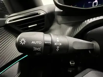 Photo 11 Peugeot 2008  1.2 PureTech 130ch S&S GT