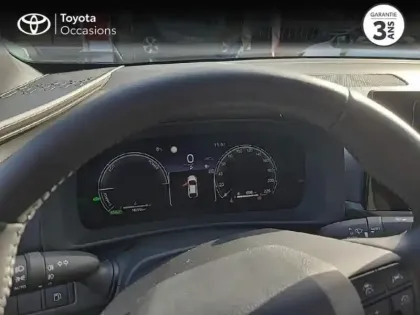 Photo 12 Toyota C-HR  1.8 Hybride 140ch Dynamic NG23