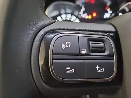 Photo 28 Citroën C3 Aircross  BlueHDi 100 S&S BVM6