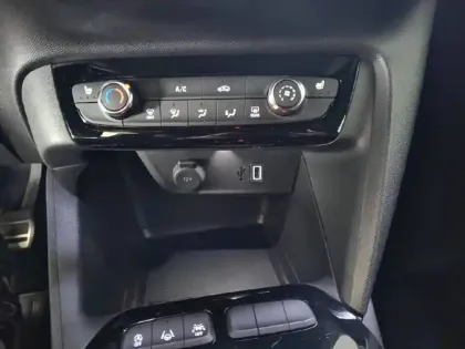 Photo 50 Opel Corsa Gén. VI Ph2 GS 5