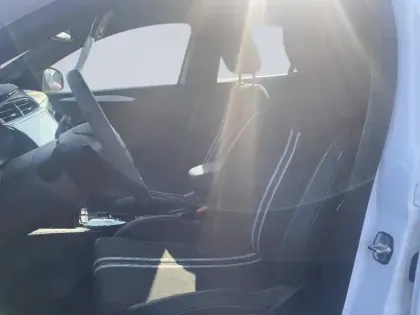 Photo 14 Opel Corsa  1.2 Turbo Hybrid 100 ch e-DCT6