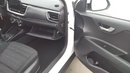Photo 56 Kia Stonic  1.0 T-GDi 100 ch BVM6