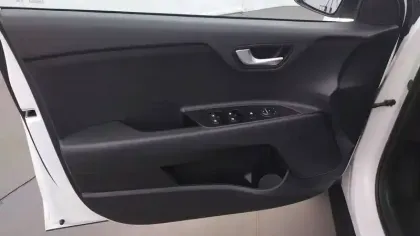 Photo 53 Kia Stonic  1.0 T-GDi 100 ch BVM6