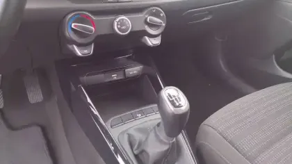 Photo 73 Kia Stonic  1.0 T-GDi 100 ch BVM6