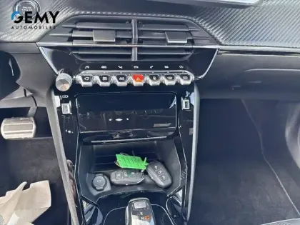 Photo 14 Peugeot 2008  Moteur électrique 136 ch