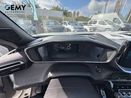 Photo 11 Peugeot 2008  Moteur électrique 136 ch