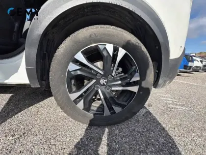 Photo 10 Peugeot 2008  Moteur électrique 136 ch