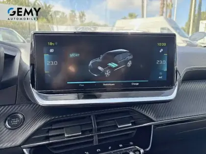 Photo 21 Peugeot 2008  Moteur électrique 136 ch