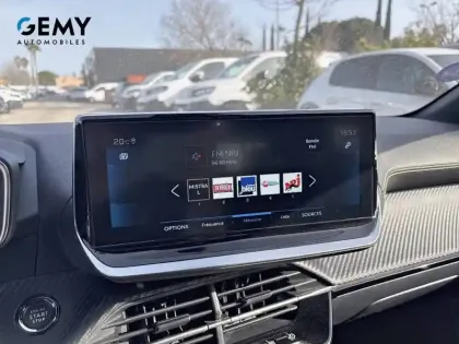 Photo 12 Peugeot 208  PureTech 100 S&S BVM6