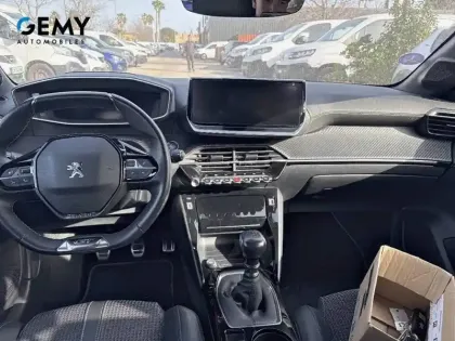 Photo 7 Peugeot 208  PureTech 100 S&S BVM6