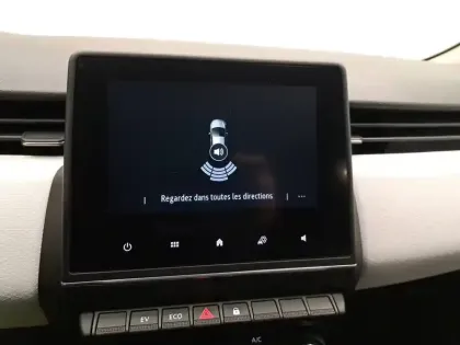 Photo 36 Renault Clio  E-Tech full hybrid 145