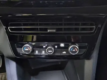 Photo 24 Opel Mokka  1.2 Turbo 100 ch BVM6