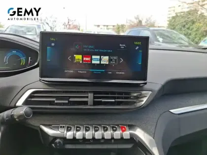 Photo 13 Peugeot 3008  Hybrid 225 e-EAT8