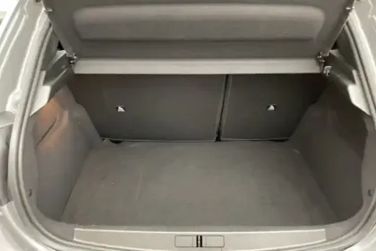 Photo 13 Peugeot 208  Hybrid 100 e-DCS6