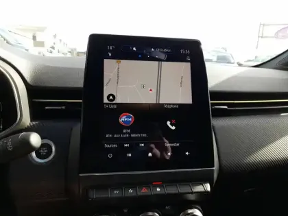 Photo 8 Renault Clio  E-Tech full hybrid 145