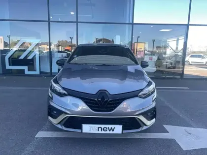 Photo 15 Renault Clio  E-Tech full hybrid 145