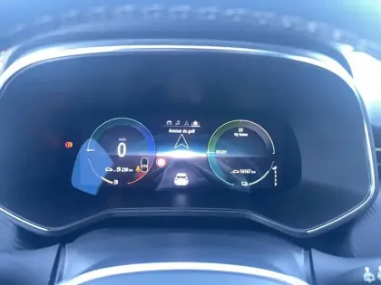 Photo 51 Renault Clio  E-Tech full hybrid 145