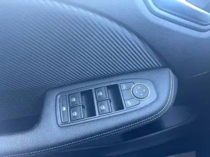 Photo 76 Renault Clio  E-Tech full hybrid 145
