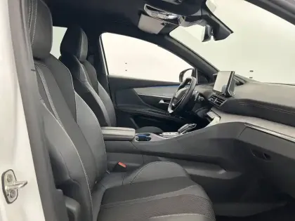 Photo 22 Peugeot 3008 Gén. II Ph2 NG GT 5