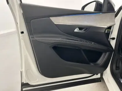 Photo 19 Peugeot 3008 Gén. II Ph2 NG GT 5