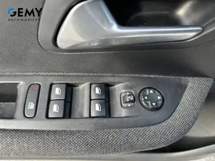 Photo 11 Peugeot 208  BlueHDi 100 S&S BVM6