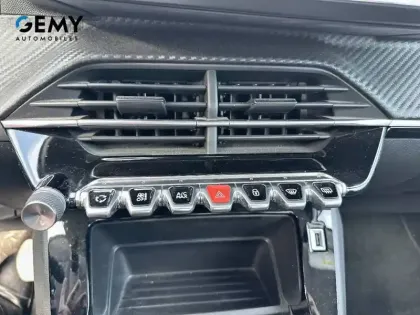 Photo 14 Peugeot 208  BlueHDi 100 S&S BVM6