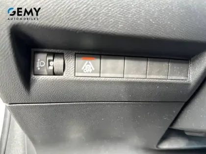 Photo 12 Peugeot 208  BlueHDi 100 S&S BVM6