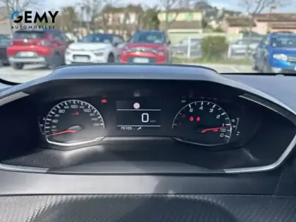 Photo 18 Peugeot 208  BlueHDi 100 S&S BVM6