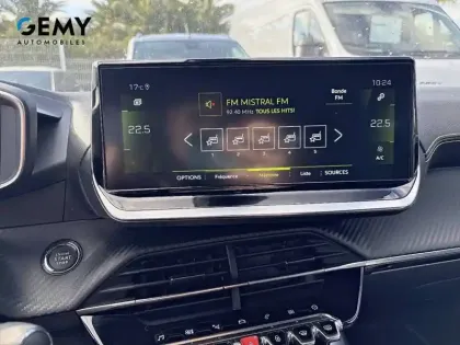 Photo 40 Peugeot 2008 Gén. II Ph1 NG GT 5