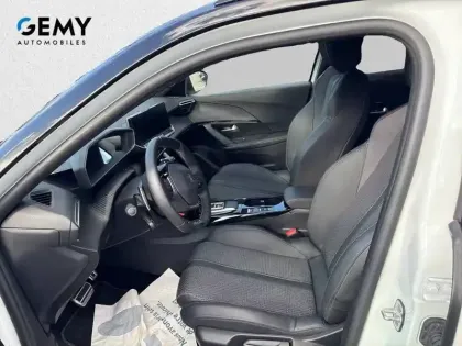 Photo 33 Peugeot 2008 Gén. II Ph1 NG GT 5