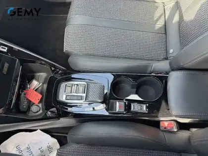 Photo 38 Peugeot 2008 Gén. II Ph1 NG GT 5