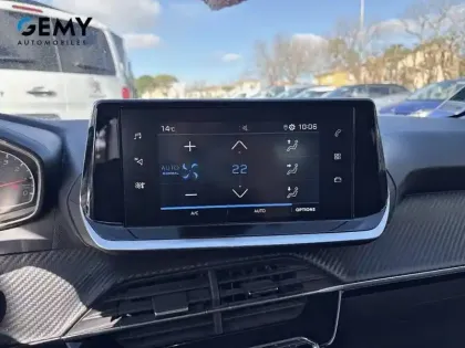 Photo 40 Peugeot 208  PureTech 100 S&S BVM6