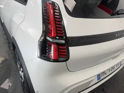 Photo 21 Renault 5 Renault  E-Tech Electrique 10 ch autonomie confort