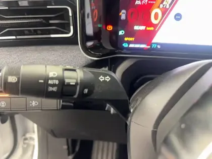 Photo 42 Renault 5 Renault  E-Tech Electrique 10 ch autonomie confort