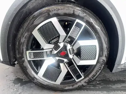 Photo 12 Renault 5 Renault  E-Tech Electrique 10 ch autonomie confort