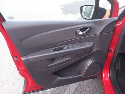 Photo 10 Renault Captur  TCe 90