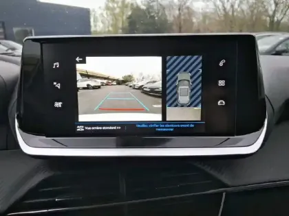 Photo 19 Peugeot 2008  PureTech 130 S&S EAT8