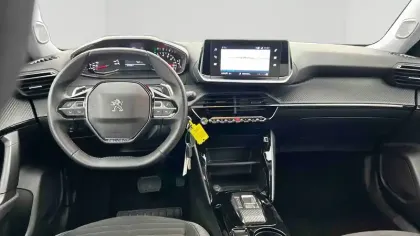 Photo 80 Peugeot 2008  PureTech 130 S&S EAT8