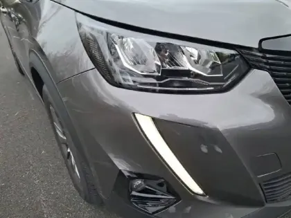 Photo 15 Peugeot 2008  PureTech 130 S&S EAT8