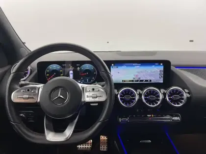 Photo 53 Mercedes GLA  200 d 8G-DCT